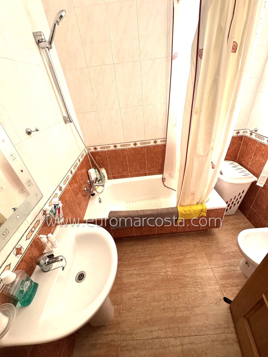 3 Zimmer Reihenhaus zu verkaufen in Guardamar del Segura mit Pool Garage - 223.490 € (Ref: 9057087)