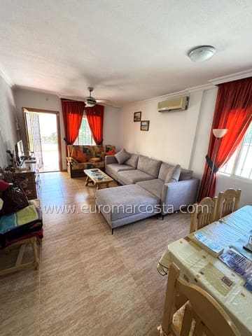 3 Zimmer Reihenhaus zu verkaufen in El Moncayo - El Pòrtic, Guardamar del Segura mit Pool Garage - 223.490 € (Ref: 9057087)