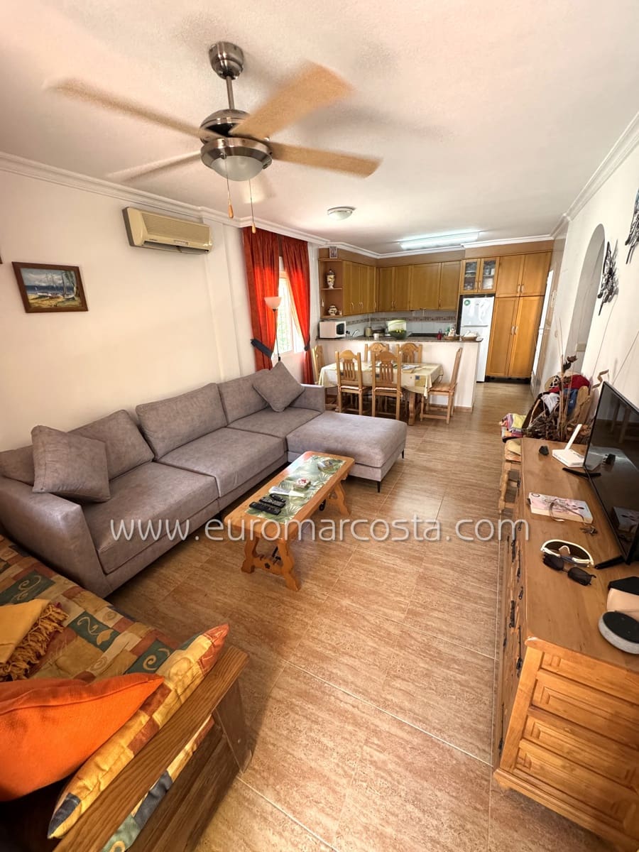 3 Zimmer Reihenhaus zu verkaufen in Guardamar del Segura mit Pool Garage - 223.490 € (Ref: 9057087)