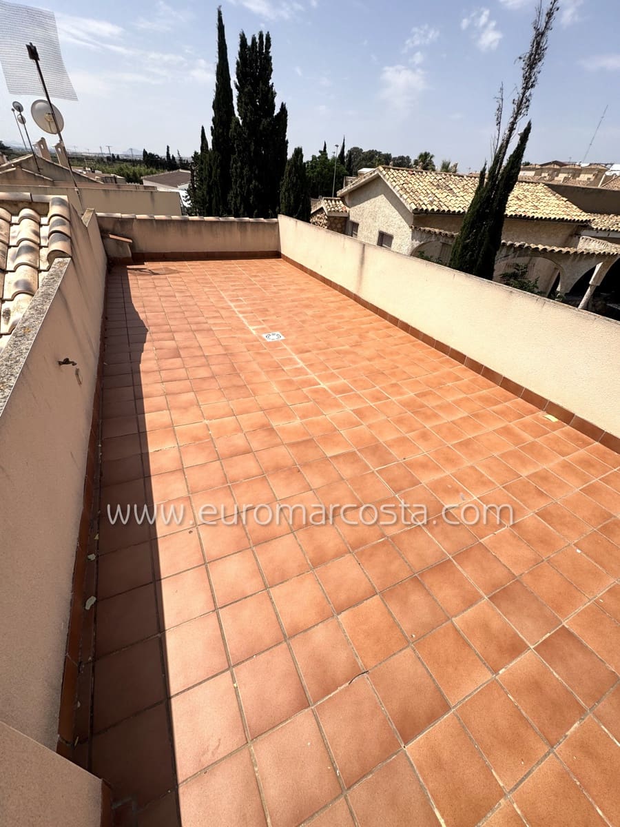 3 Zimmer Reihenhaus zu verkaufen in Guardamar del Segura mit Pool Garage - 223.490 € (Ref: 9057087)