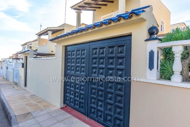 3 makuuhuone Rivitalo myytävänä paikassa Orihuela Costa, Orihuela mukana uima-altaan - 295 000 € (Ref: 9072571)