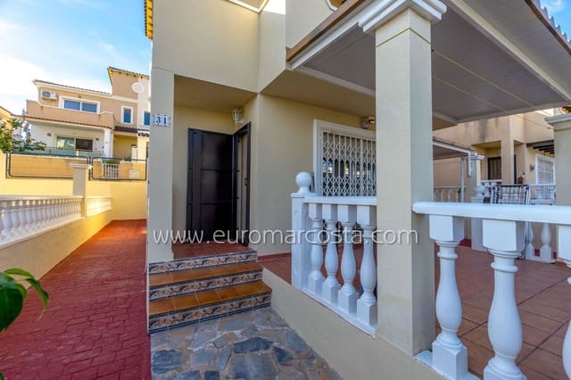3 makuuhuone Rivitalo myytävänä paikassa Orihuela Costa, Orihuela mukana uima-altaan - 295 000 € (Ref: 9072571)