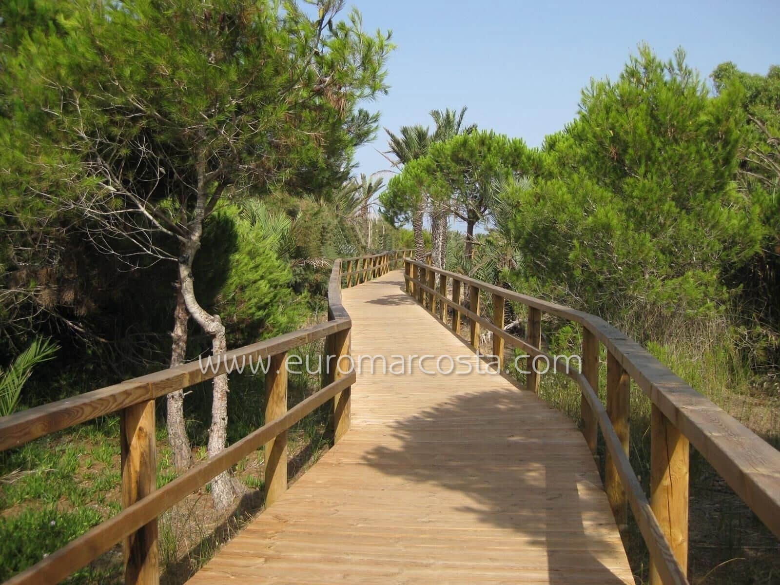 3 sovrum Villa till salu i Guardamar del Segura med pool garage - 220 000 € (Ref: 9111464)