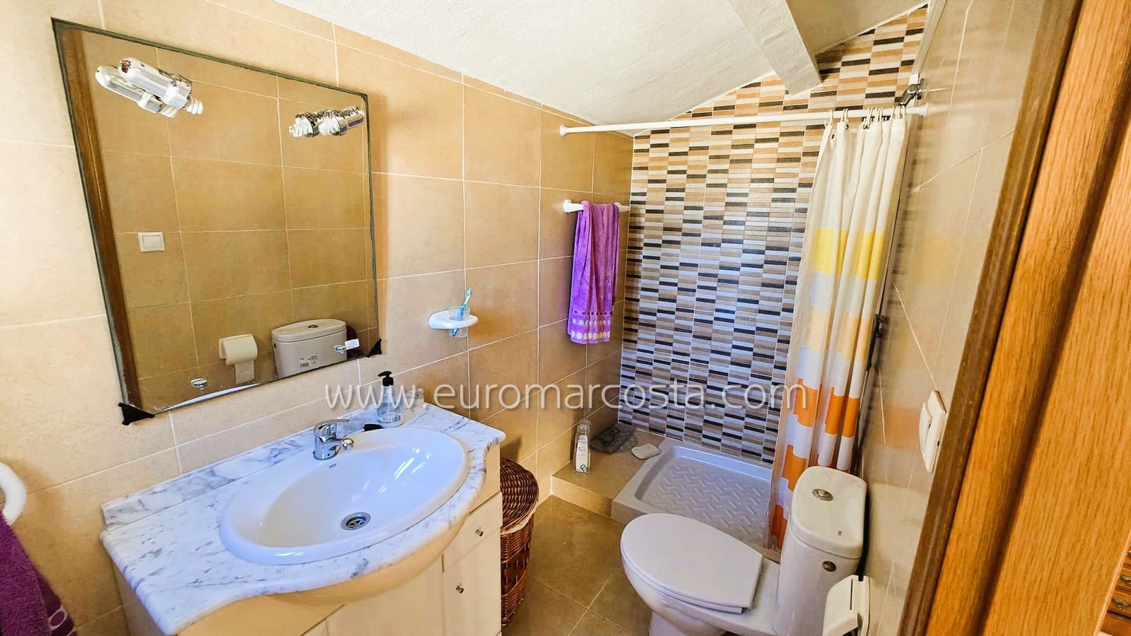 3 sovrum Villa till salu i Guardamar del Segura med pool garage - 220 000 € (Ref: 9111464)