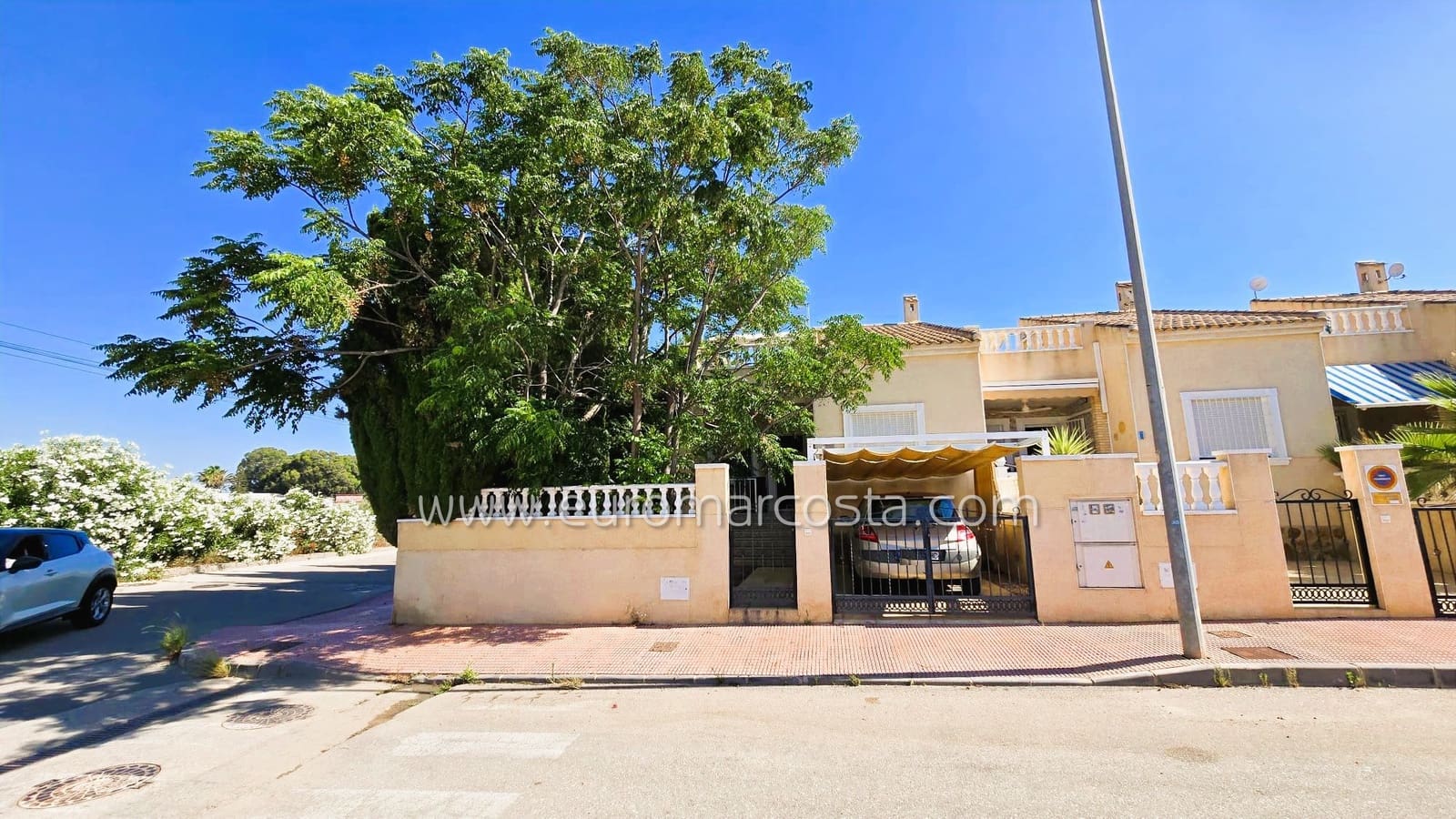 3 sovrum Villa till salu i Guardamar del Segura med pool garage - 220 000 € (Ref: 9111464)