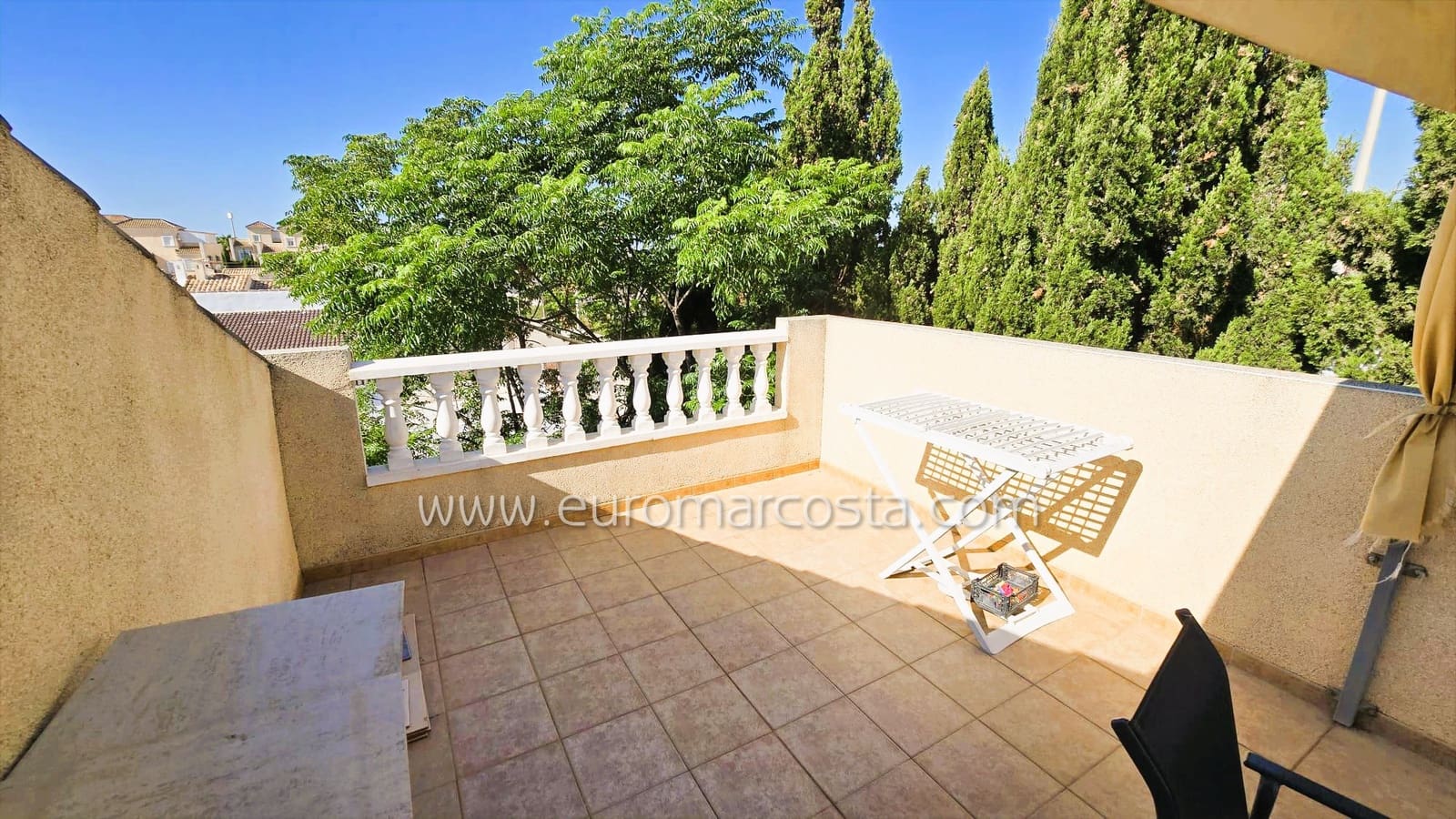 3 sovrum Villa till salu i Guardamar del Segura med pool garage - 220 000 € (Ref: 9111464)