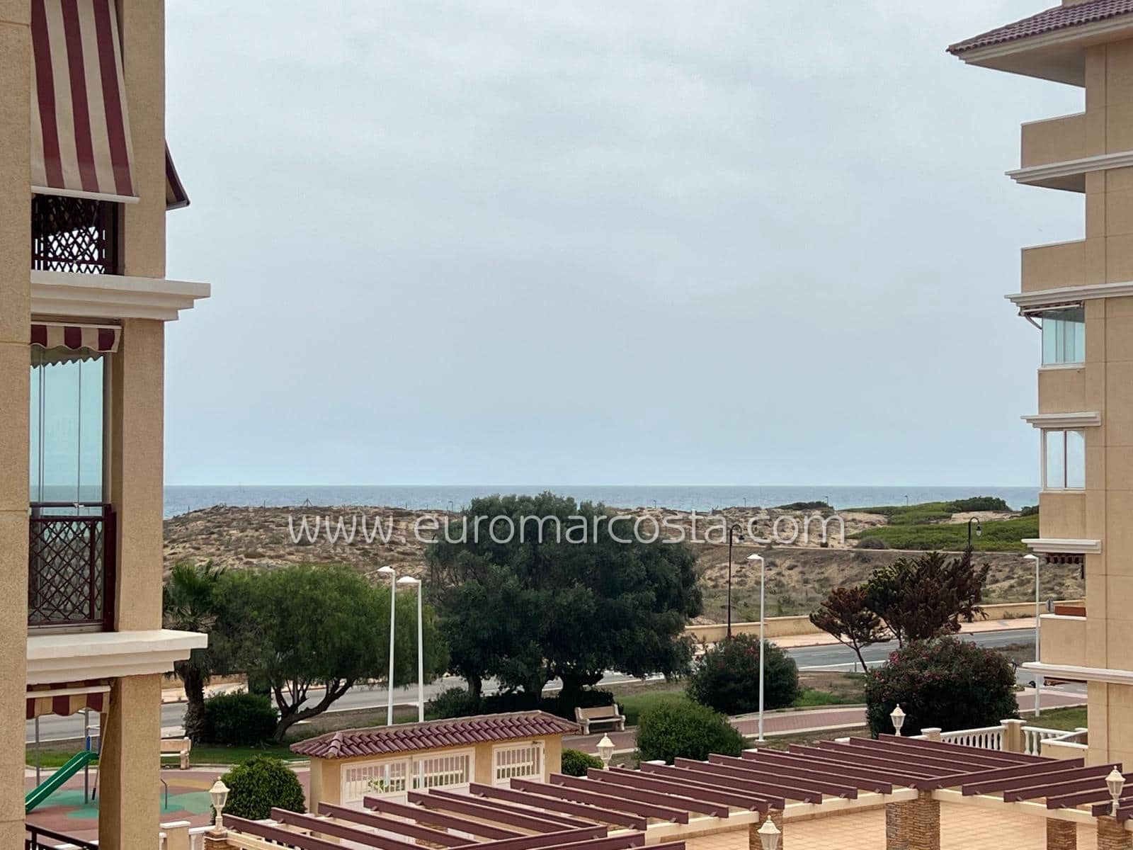 2 sypialnia Apartament na sprzedaż w La Mata z basenem - 210 000 € (Ref: 9131707)