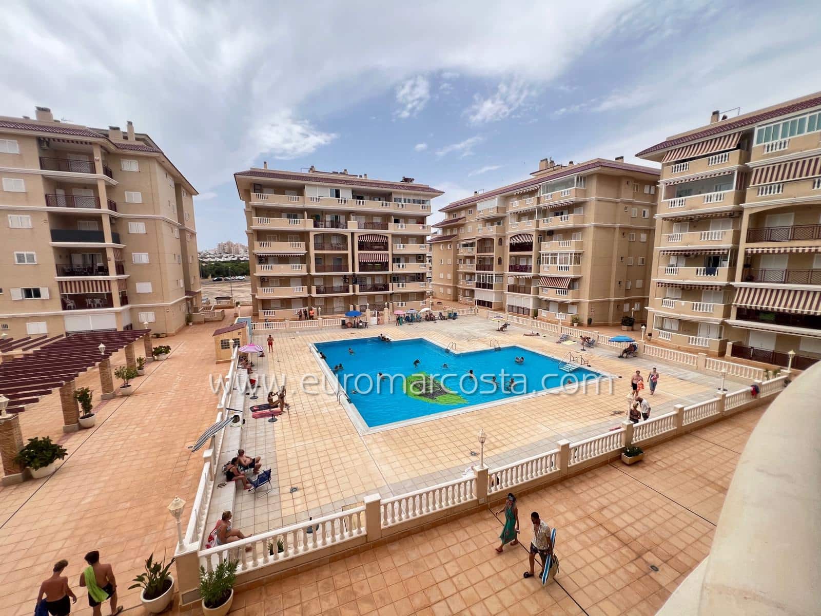 2 sypialnia Apartament na sprzedaż w La Mata z basenem - 210 000 € (Ref: 9131707)