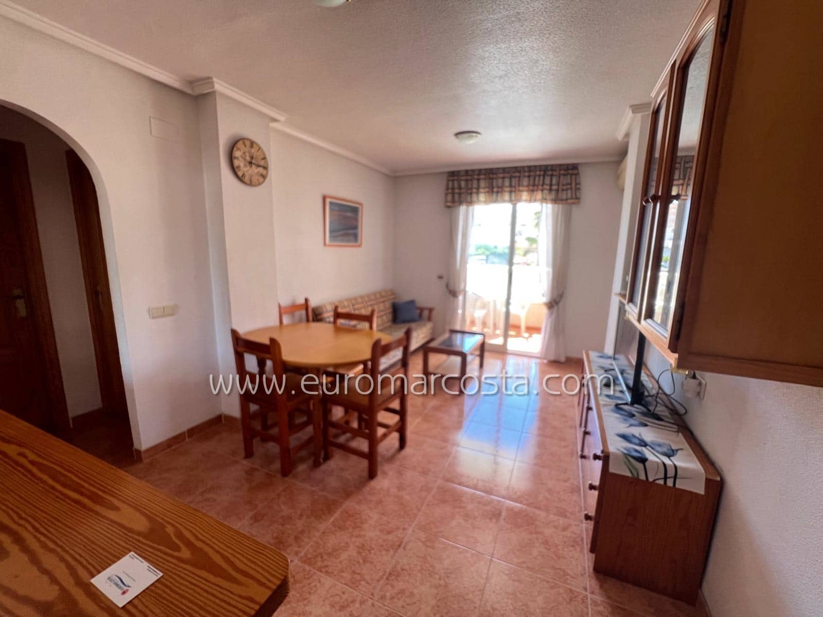 2 Zimmer Apartment zu verkaufen in Torrevieja mit Pool Garage - 135.000 € (Ref: 9153458)