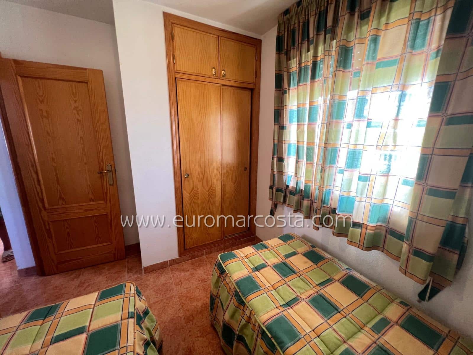 2 Zimmer Apartment zu verkaufen in Torrevieja mit Pool Garage - 135.000 € (Ref: 9153458)