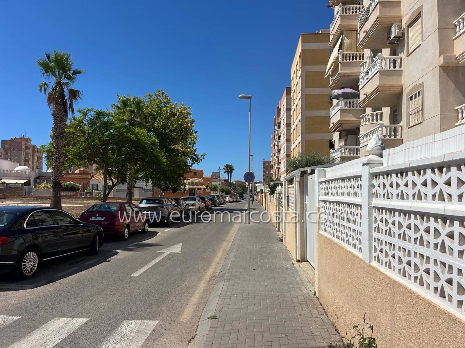 2 Zimmer Apartment zu verkaufen in Torrevieja mit Pool Garage - 135.000 € (Ref: 9153458)