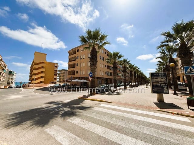 2 makuuhuone Huoneisto myytävänä paikassa Zona Pueblo, Guardamar del Segura - 162 900 € (Ref: 9193365)