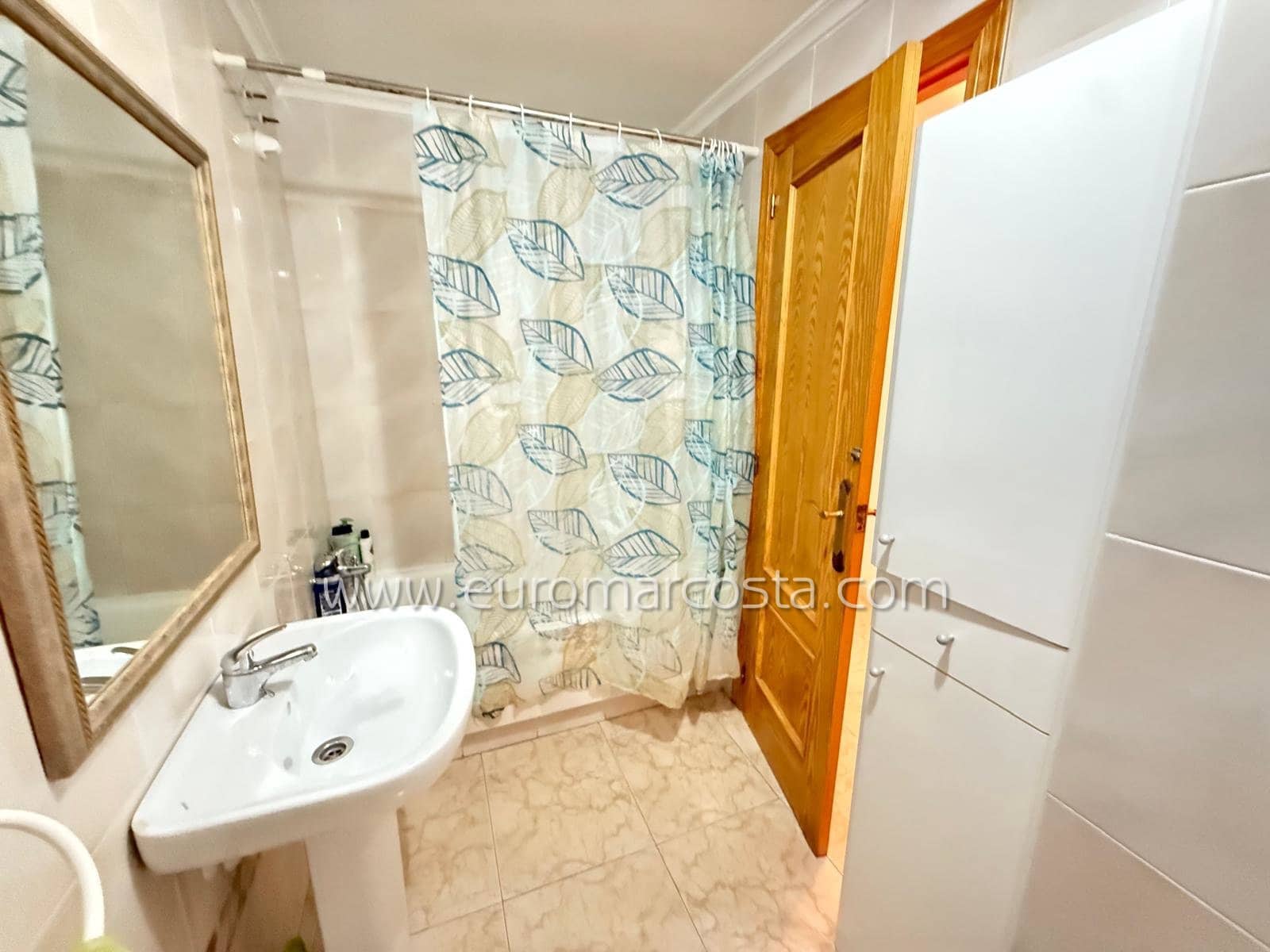 2 bedroom Apartment for sale in Guardamar del Segura - € 162,900 (Ref: 9193365)