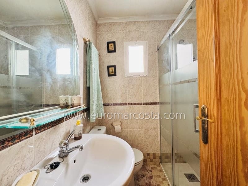 2 soveværelse Penthouse til salg i La Mata med garage - € 189.000 (Ref: 9237744)