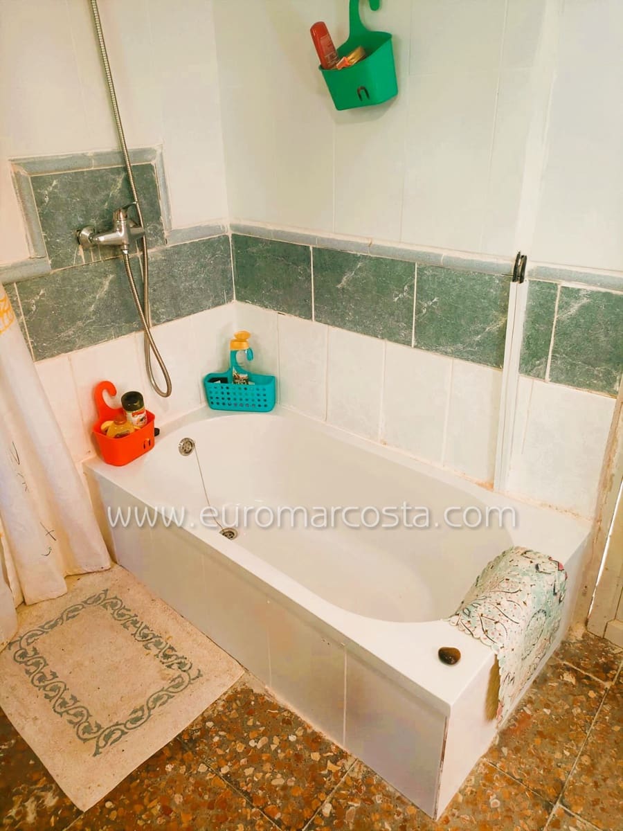 1 makuuhuone Maalaistalo myytävänä paikassa Daimes mukana uima-altaan 
autotalli - 199 500 € (Ref: 9247886)