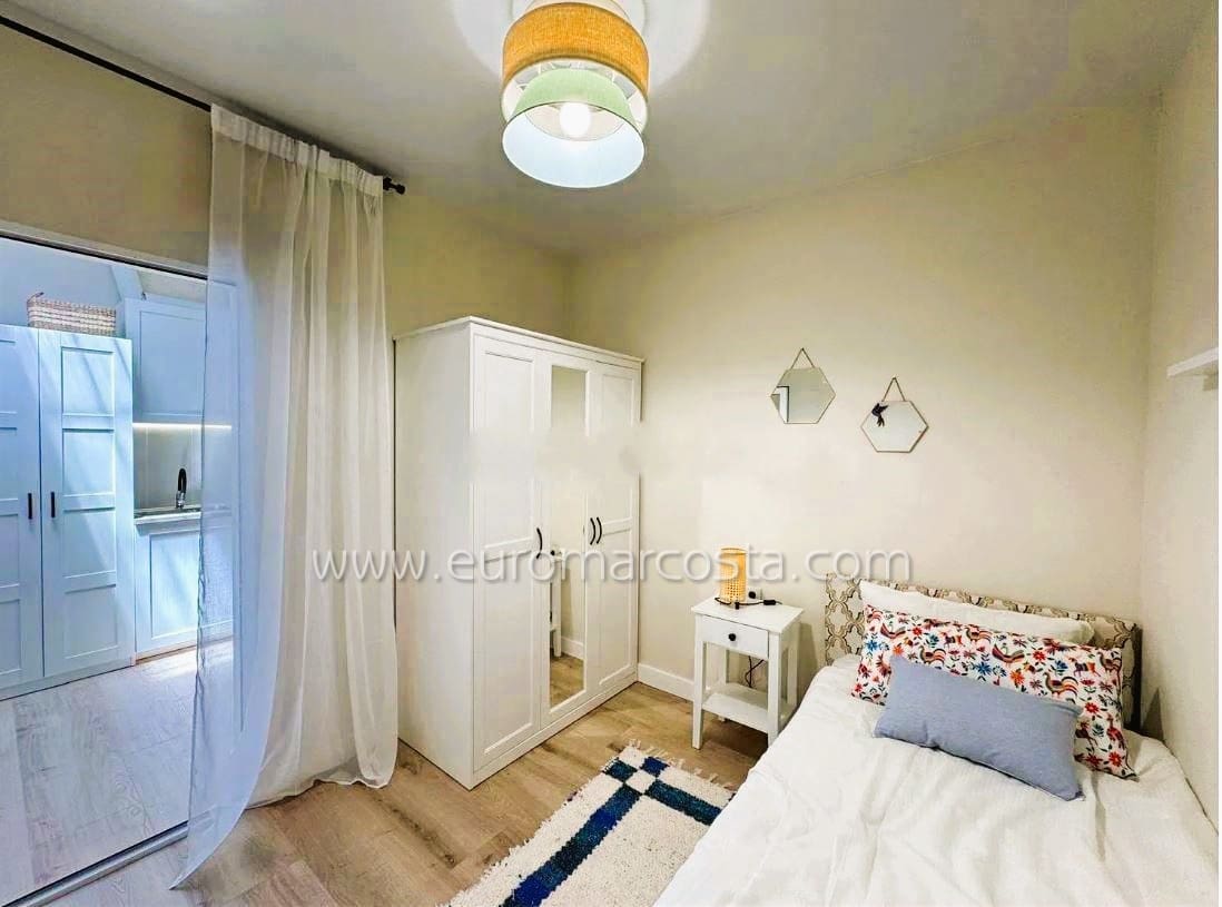 2 slaapkamer Rijtjeshuis te koop in Torrevieja - € 134.900 (Ref: 9278709)