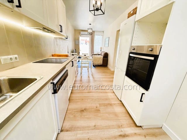 2 slaapkamer Rijtjeshuis te koop in Torrevieja - € 134.900 (Ref: 9278709)