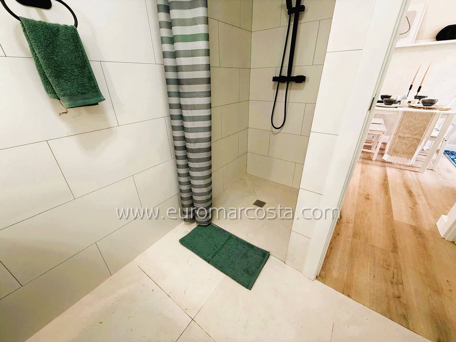 2 slaapkamer Rijtjeshuis te koop in Torrevieja - € 134.900 (Ref: 9278709)