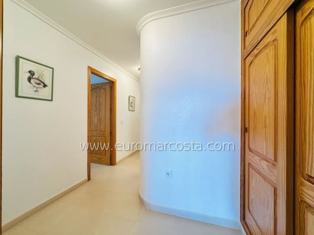 4 slaapkamer Appartement te koop in La Mata, Torrevieja met garage - € 340.000 (Ref: 9306978)