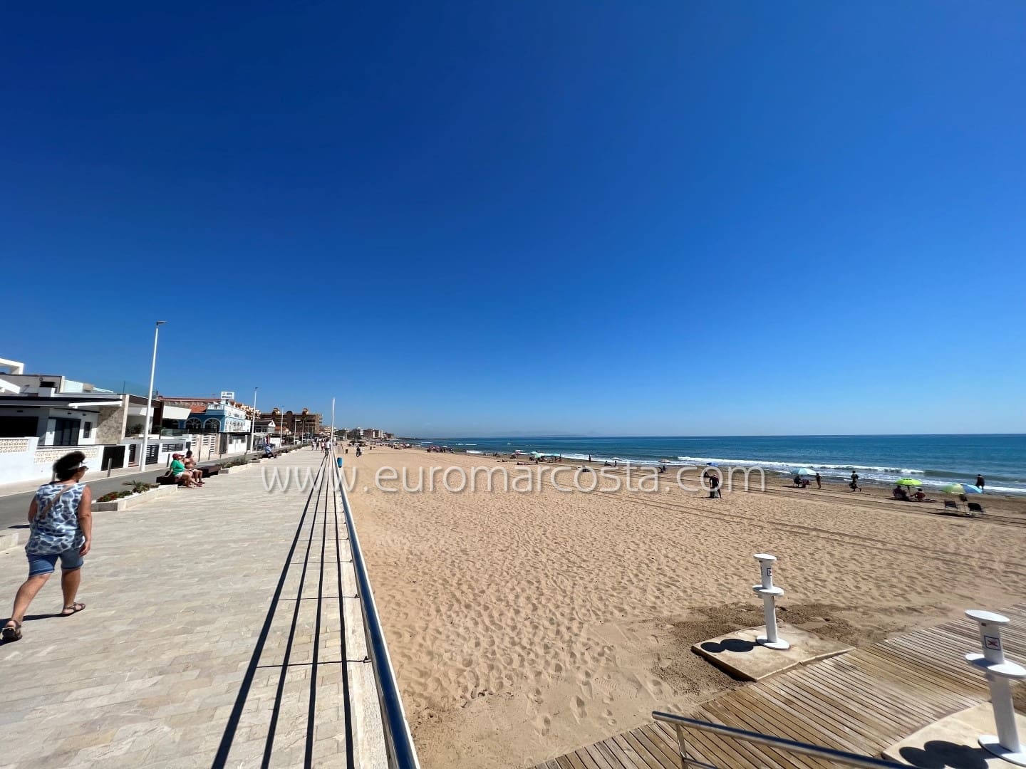 4 slaapkamer Appartement te koop in La Mata met garage - € 340.000 (Ref: 9306978)