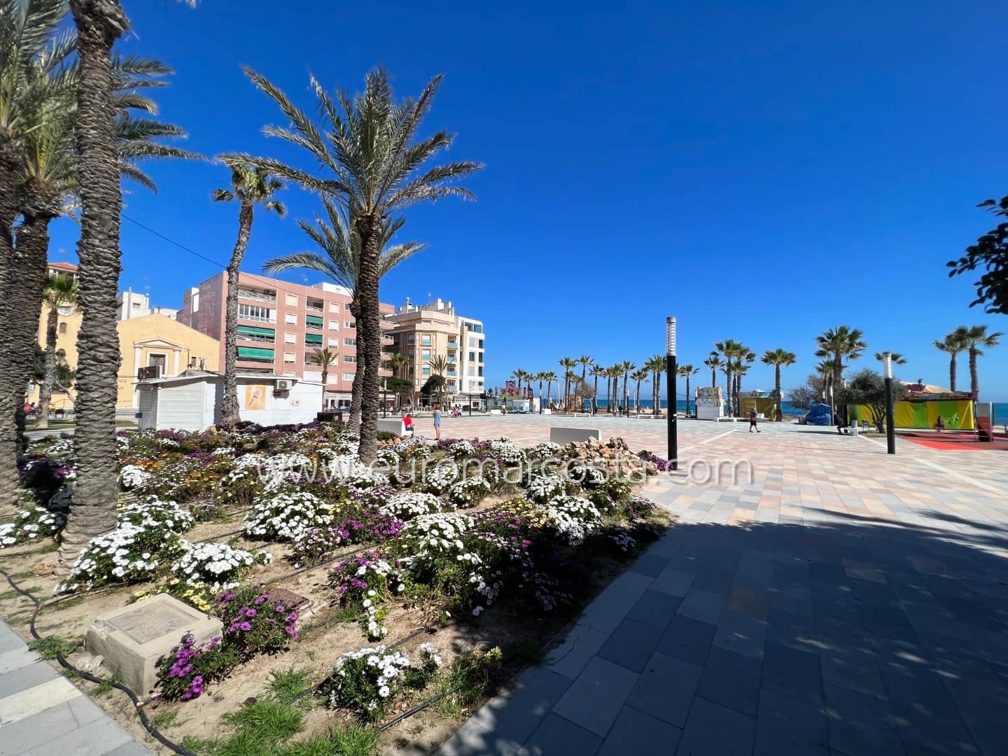 4 slaapkamer Appartement te koop in La Mata met garage - € 340.000 (Ref: 9306978)