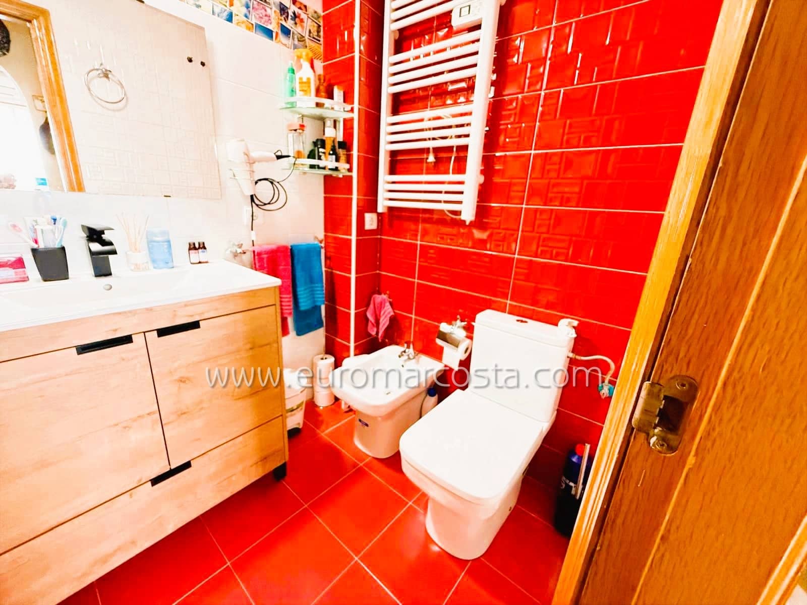 2 soveværelse Rækkehus til salg i Guardamar del Segura med swimmingpool garage - € 170.000 (Ref: 9309029)