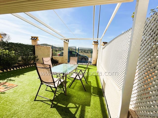 2 Zimmer Reihenhaus zu verkaufen in Guardamar del Segura mit Pool Garage - 170.000 € (Ref: 9309029)