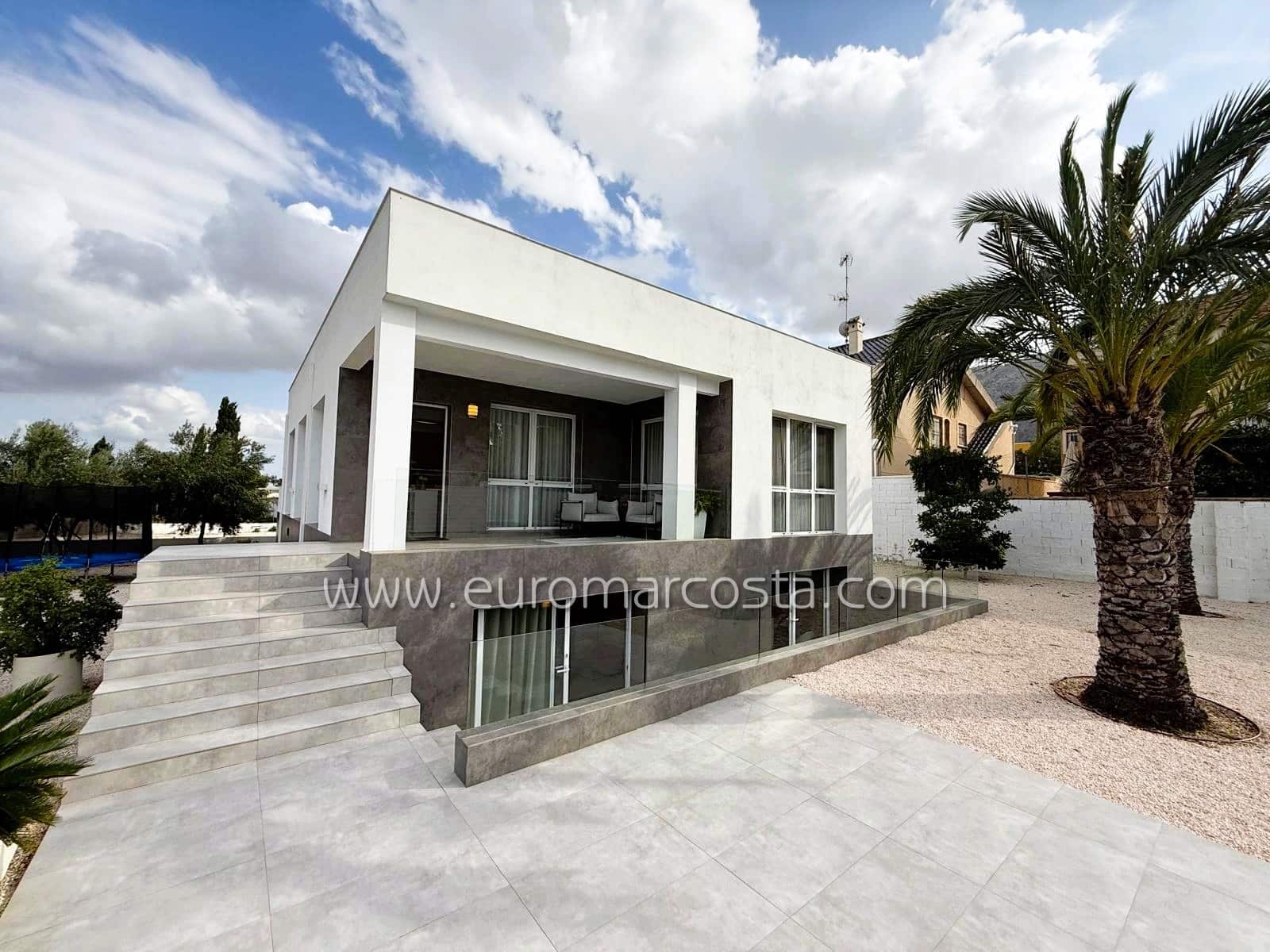 3 soveværelse Villa til salg i Orihuela med swimmingpool garage - € 449.000 (Ref: 9325462)