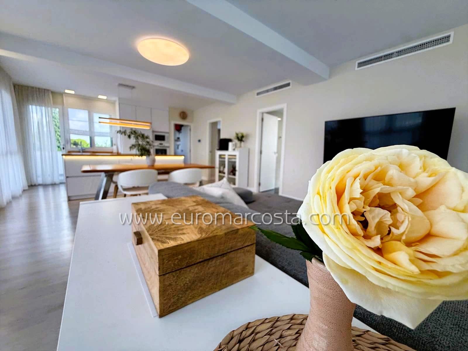 3 soveværelse Villa til salg i Orihuela med swimmingpool garage - € 449.000 (Ref: 9325462)