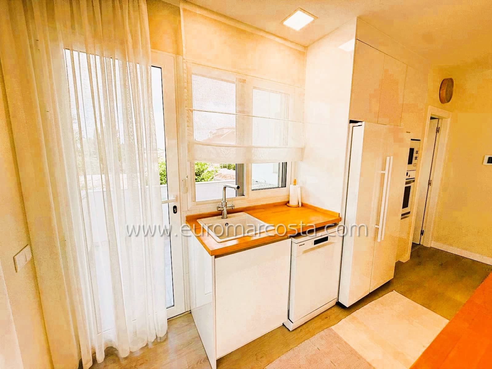 3 soveværelse Villa til salg i Orihuela med swimmingpool garage - € 449.000 (Ref: 9325462)