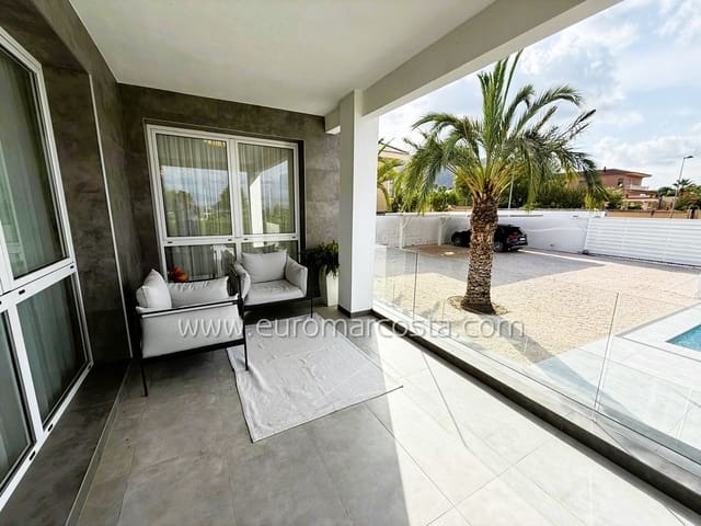 3 soveværelse Villa til salg i Orihuela med swimmingpool garage - € 449.000 (Ref: 9325462)