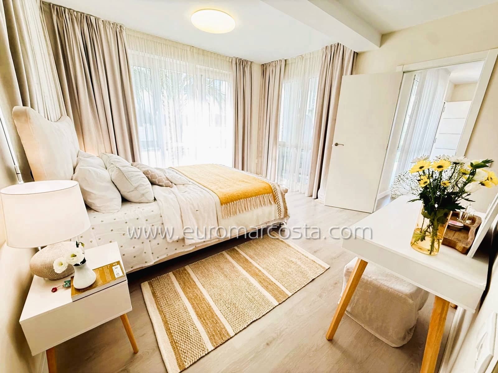 3 soveværelse Villa til salg i Orihuela med swimmingpool garage - € 449.000 (Ref: 9325462)