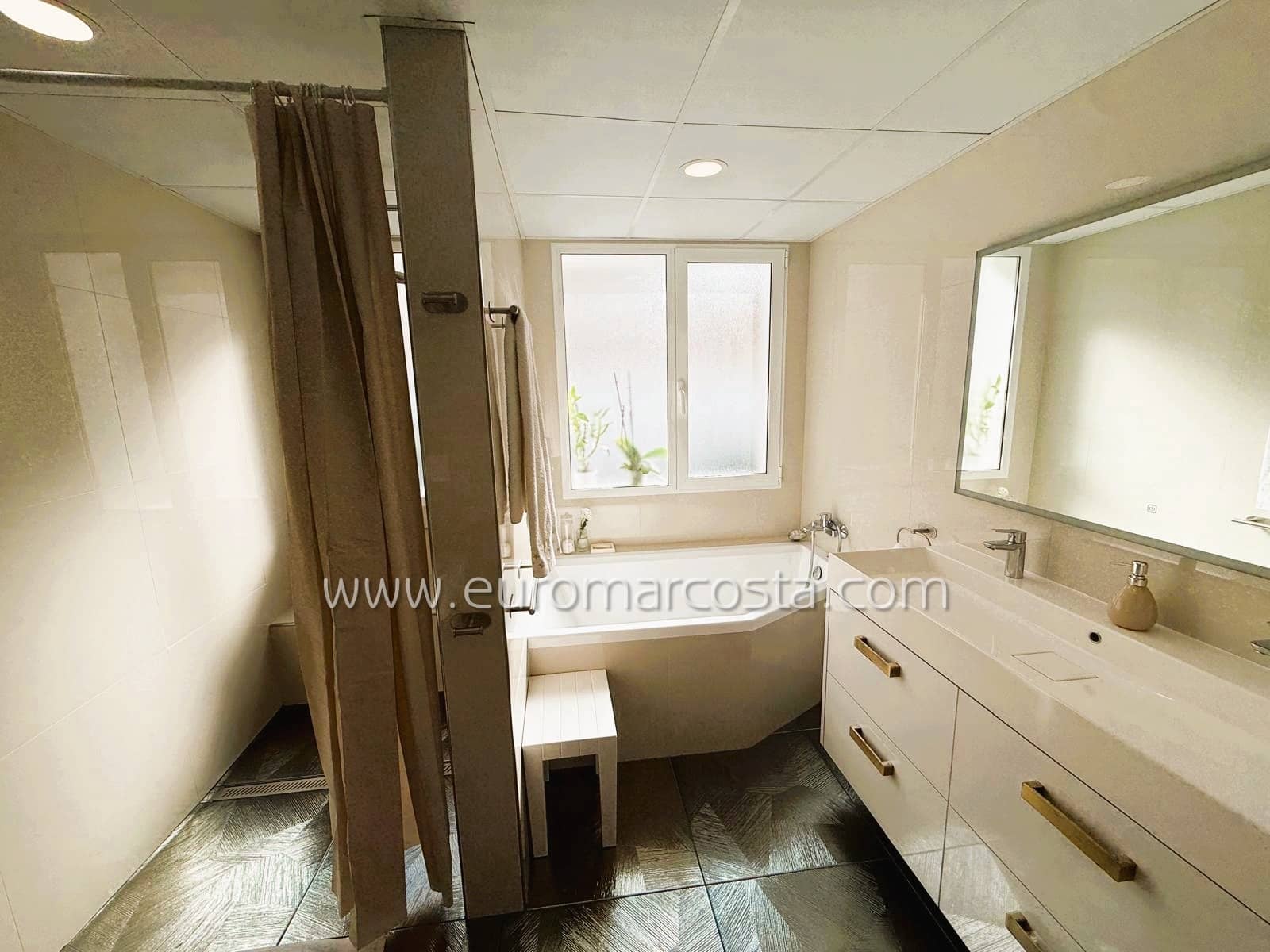 3 soveværelse Villa til salg i Orihuela med swimmingpool garage - € 449.000 (Ref: 9325462)