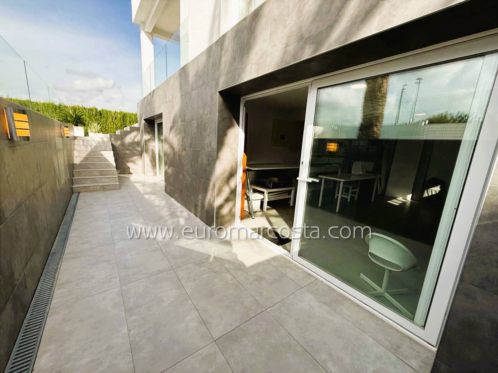 3 soveværelse Villa til salg i Orihuela med swimmingpool garage - € 449.000 (Ref: 9325462)