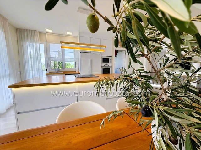 3 Zimmer Villa zu verkaufen in Orihuela ciudad, Orihuela mit Pool Garage - 449.000 € (Ref: 9325462)