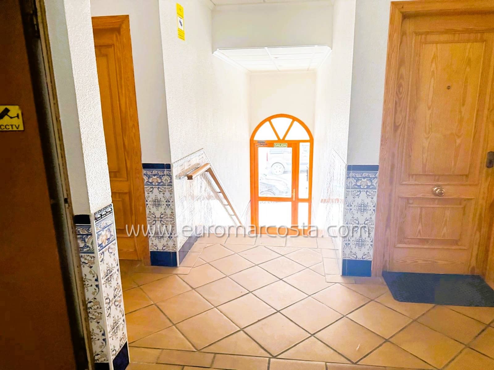 4 soveværelse Lejlighed til salg i Guardamar del Segura med swimmingpool garage - € 250.000 (Ref: 9331295)