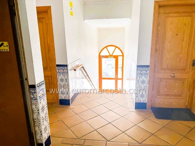 4 sovrum Lägenhet till salu i Guardamar del Segura med pool garage - 250 000 € (Ref: 9331295)