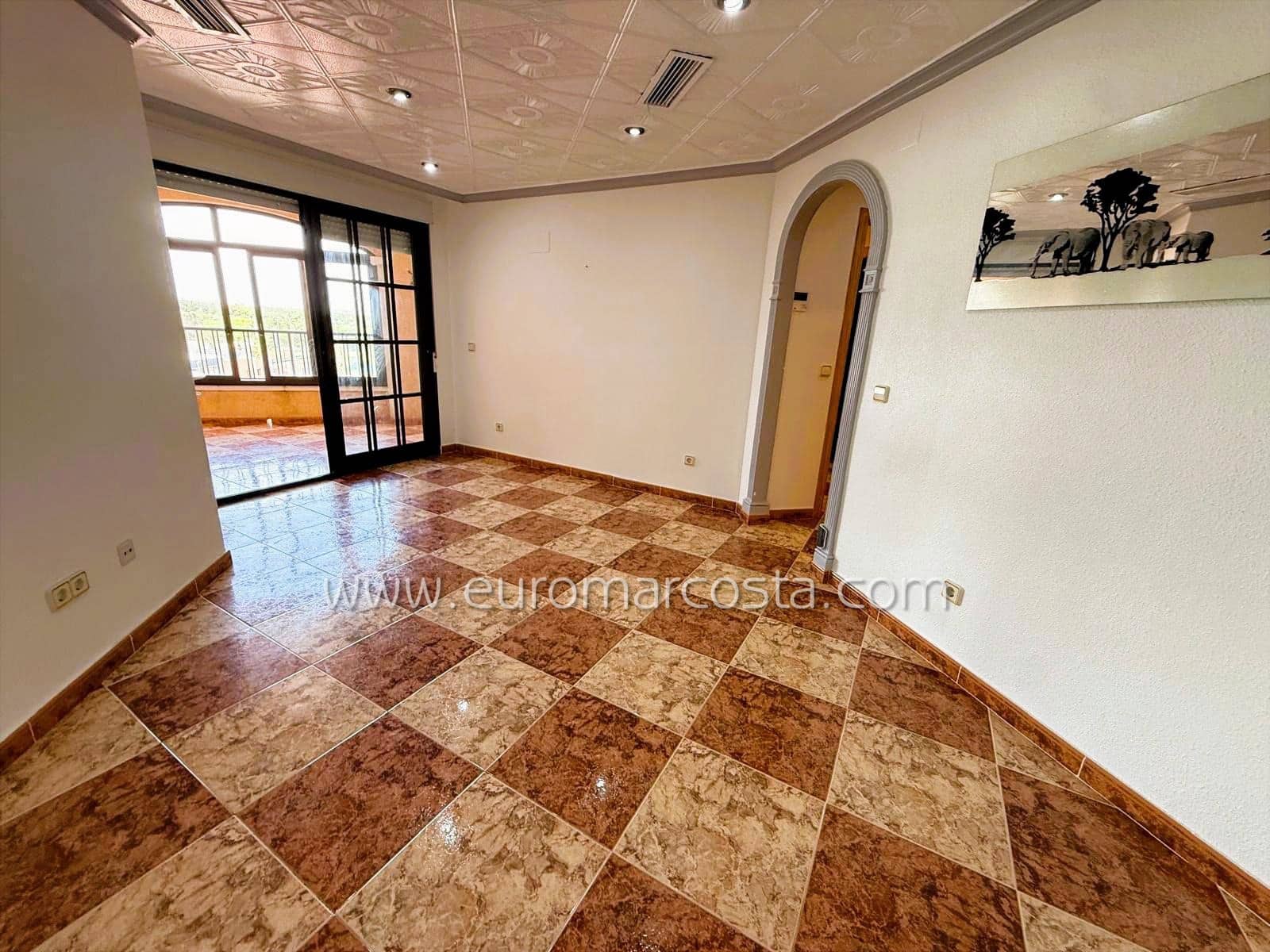 4 soveværelse Lejlighed til salg i Guardamar del Segura med swimmingpool garage - € 250.000 (Ref: 9331295)