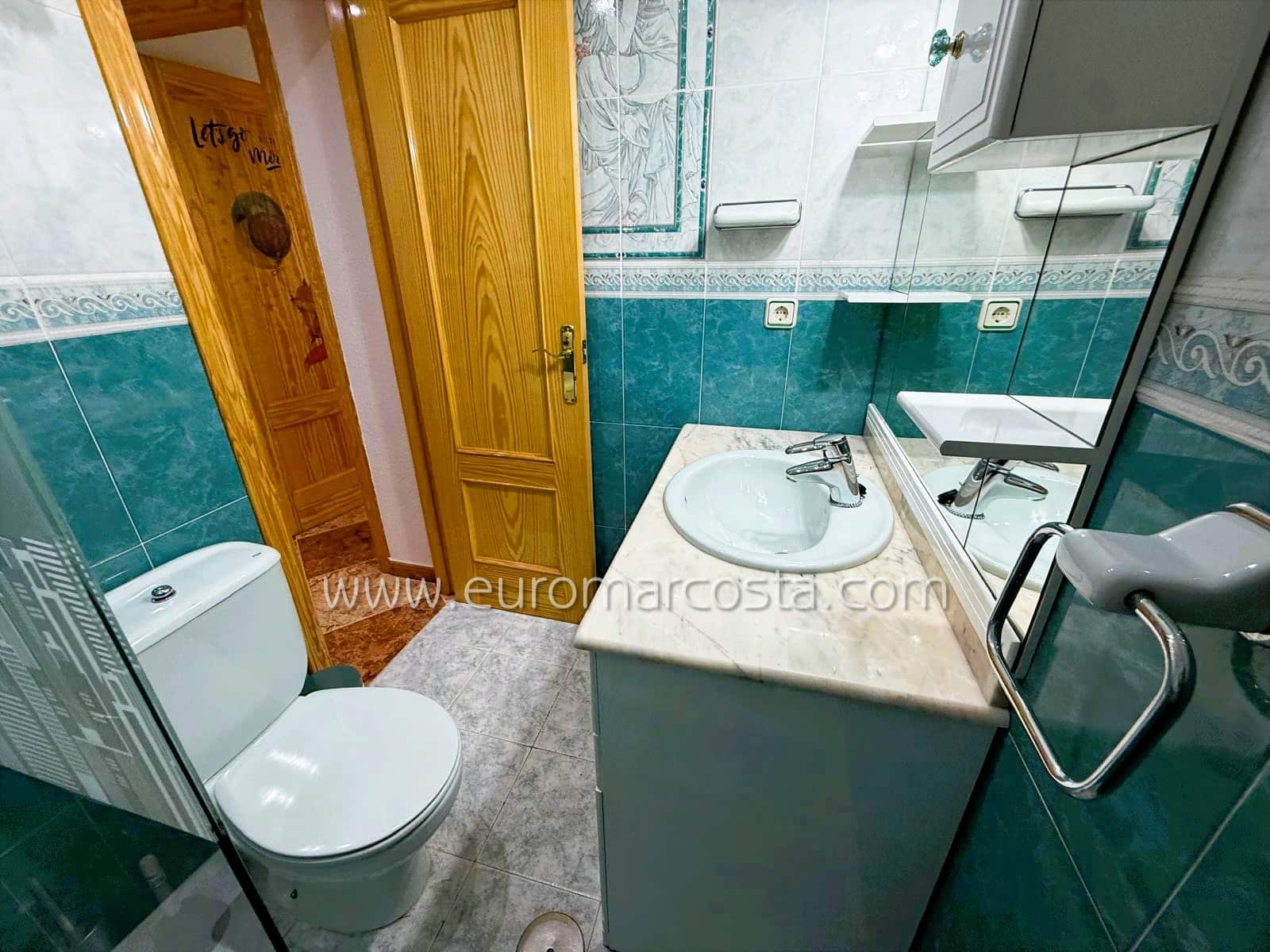 4 soveværelse Lejlighed til salg i Guardamar del Segura med swimmingpool garage - € 250.000 (Ref: 9331295)