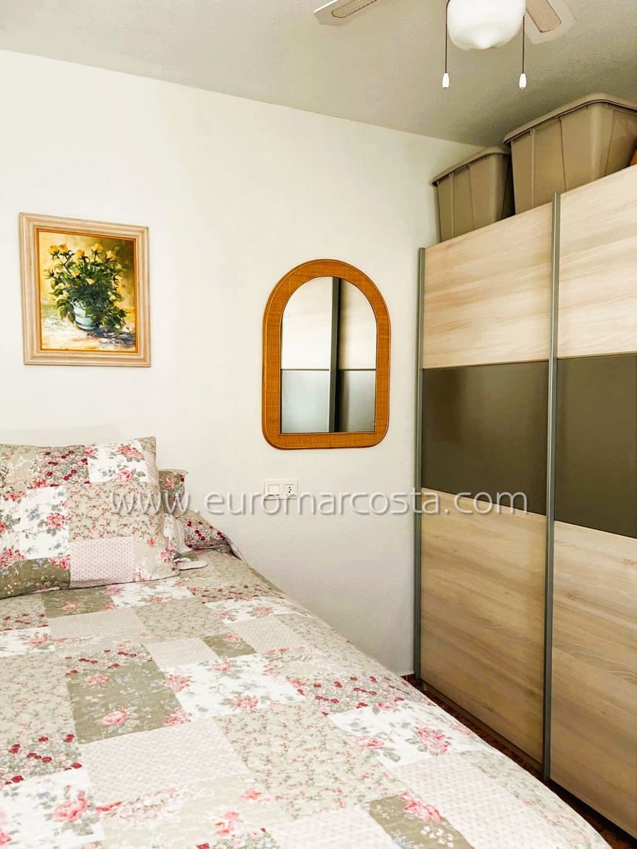 3 bedroom Villa for sale in Torrevieja with pool - € 269,000 (Ref: 9335604)