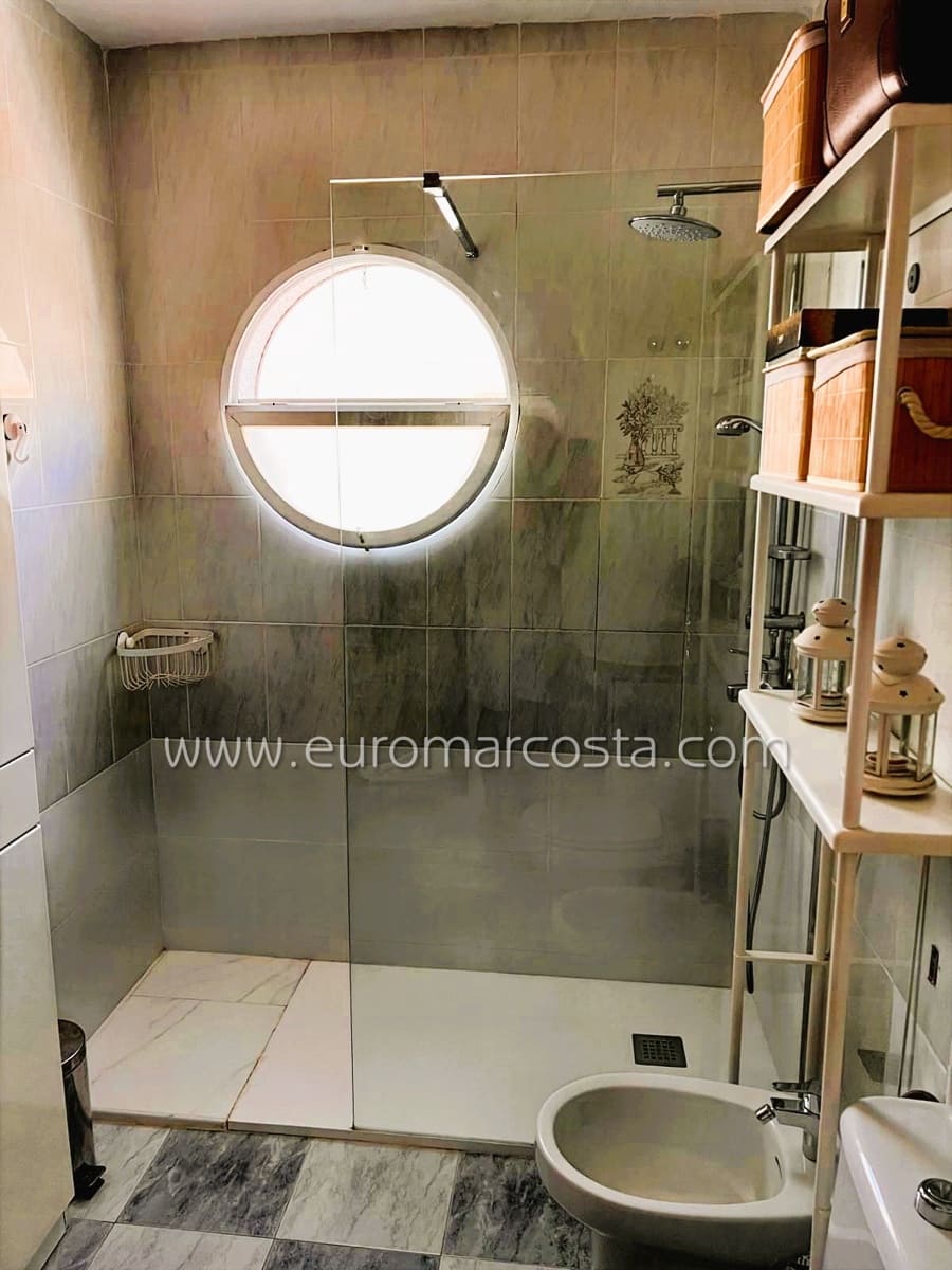 3 sovrum Villa till salu i Torrevieja med pool - 269 000 € (Ref: 9335604)