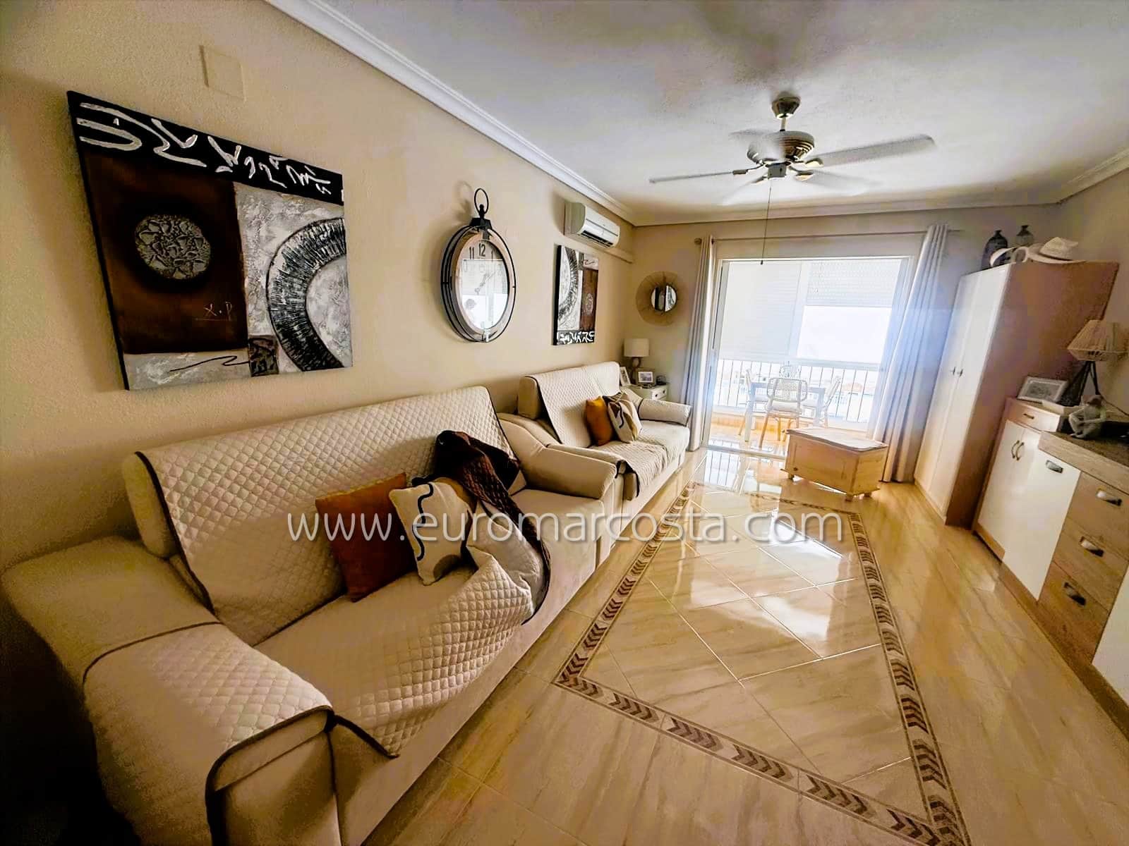 Yksiö myytävänä paikassa La Mata mukana uima-altaan - 139 500 € (Ref: 9344074)