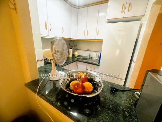 Yksiö myytävänä paikassa La Mata, Torrevieja mukana uima-altaan - 139 500 € (Ref: 9344074)