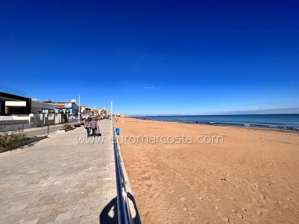 Studio til salg i La Mata med swimmingpool - € 139.500 (Ref: 9344074)