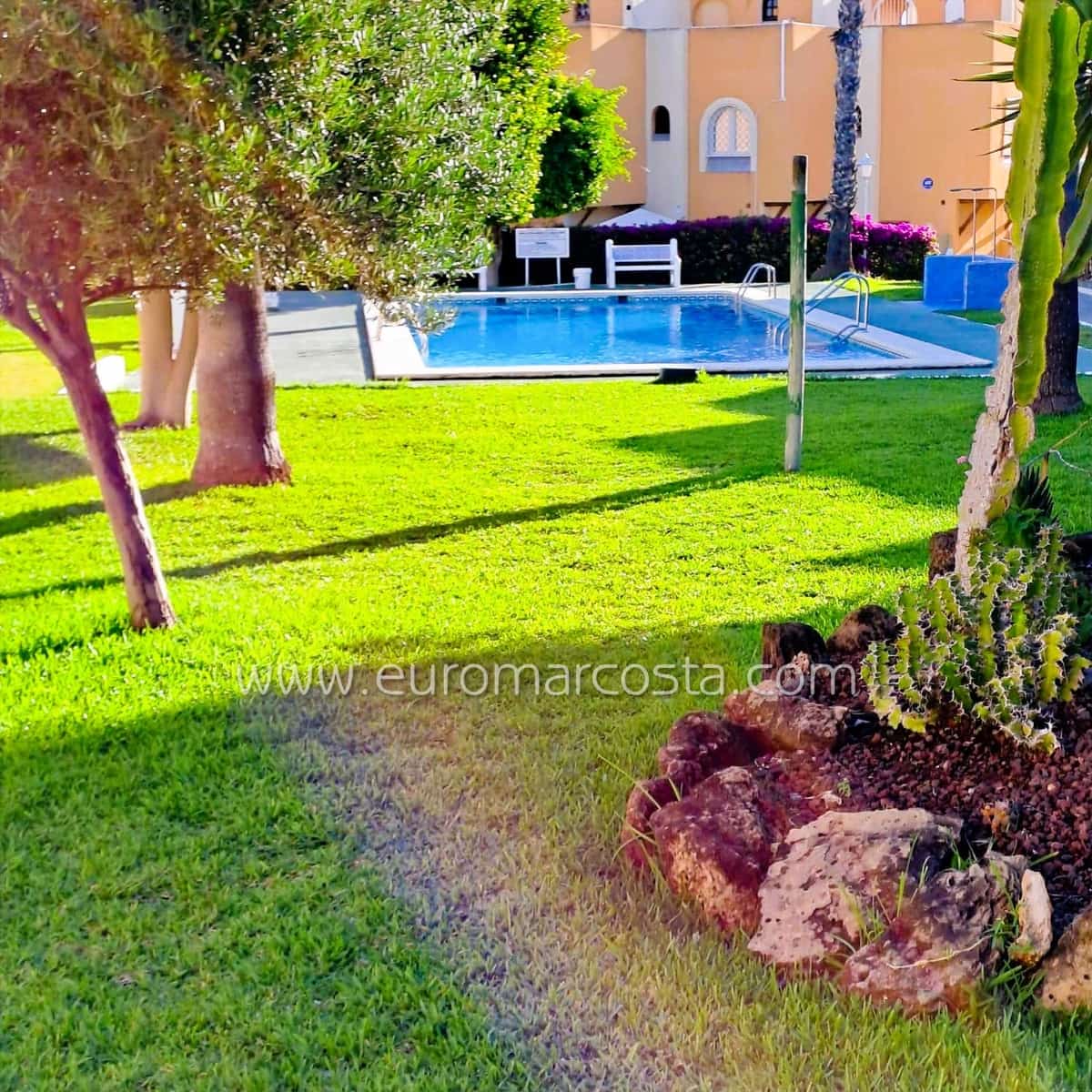 1 camera da letto Appartamento in vendita in La Mata con piscina - 149.500 € (Rif: 9348444)
