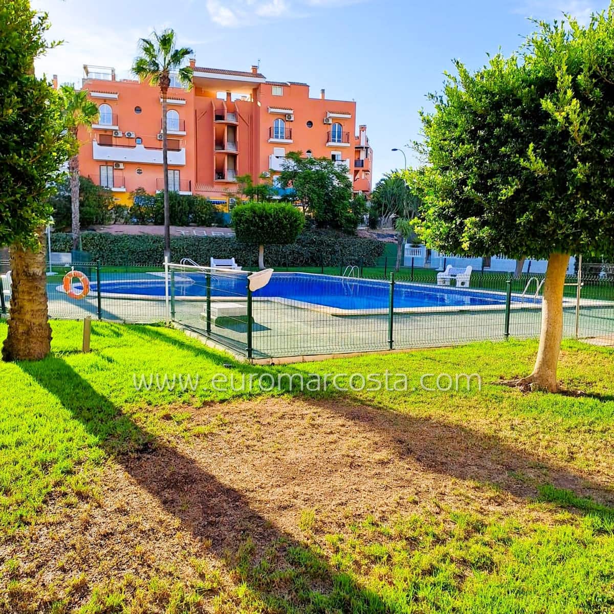 1 camera da letto Appartamento in vendita in La Mata con piscina - 149.500 € (Rif: 9348444)