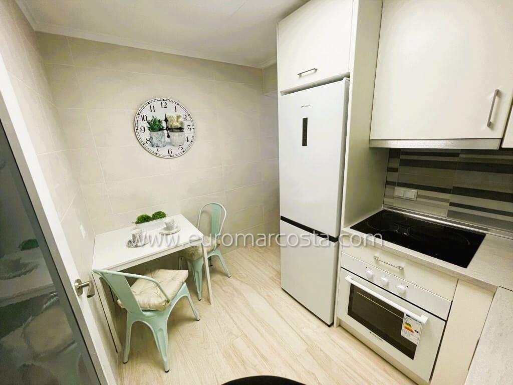 2 quarto Apartamento para venda em Torrevieja - 189 000 € (Ref: 9363007)