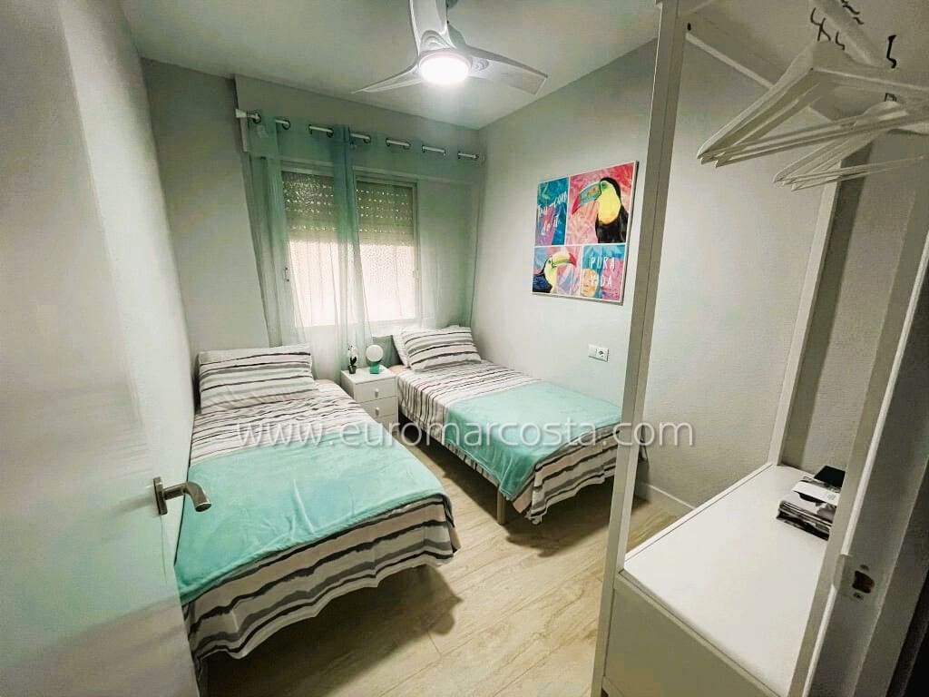 2 quarto Apartamento para venda em Torrevieja - 189 000 € (Ref: 9363007)