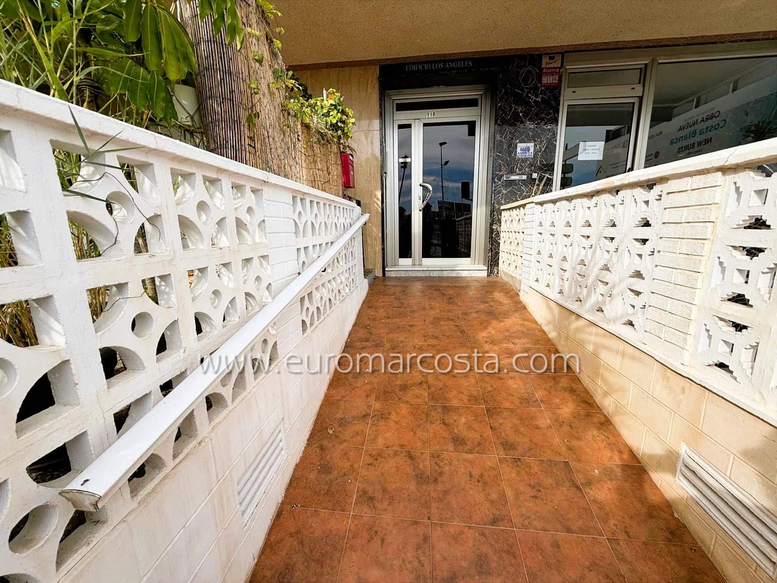 2 quarto Apartamento para venda em Torrevieja - 189 000 € (Ref: 9363007)