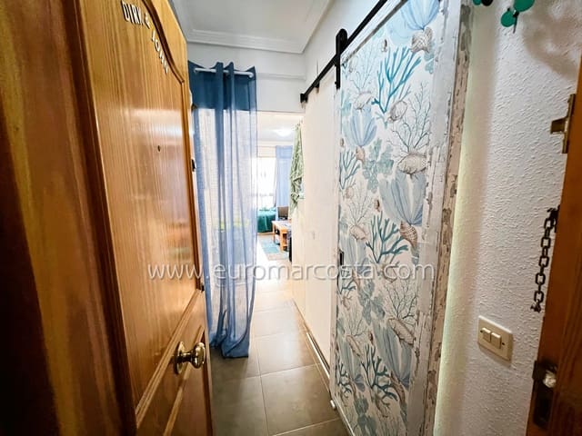 Yksiö myytävänä paikassa La Mata, Torrevieja mukana uima-altaan - 97 000 € (Ref: 9379449)